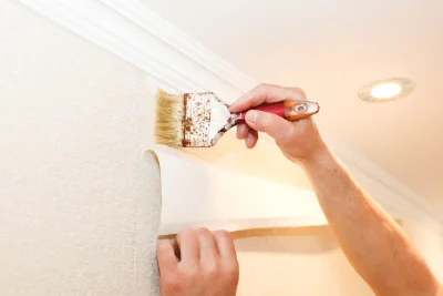 Pose de papier peint à Escoville — revêtements muraux et toiles de verre
